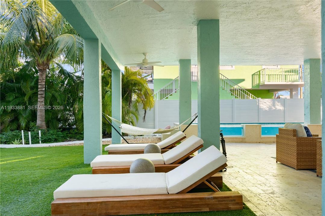 待售: $1,800,000 (3 贝兹, 3 浴室, 1628 平方英尺)