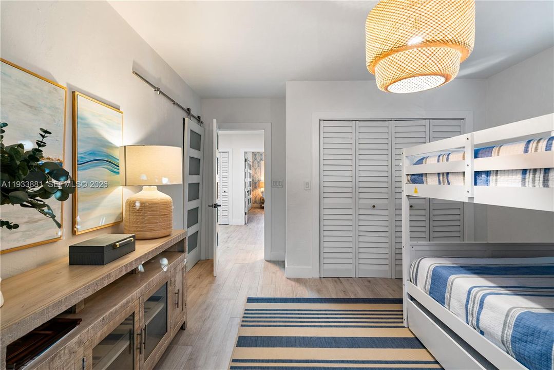 待售: $1,800,000 (3 贝兹, 3 浴室, 1628 平方英尺)