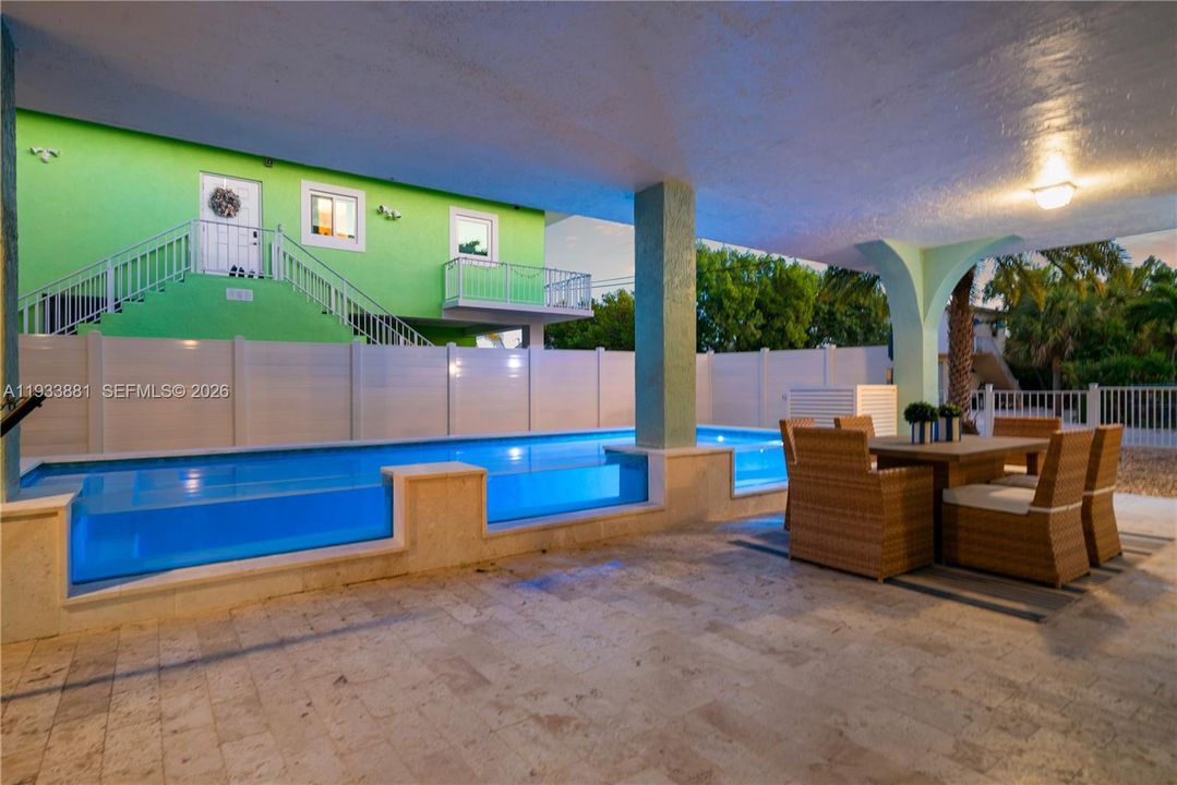 待售: $1,800,000 (3 贝兹, 3 浴室, 1628 平方英尺)