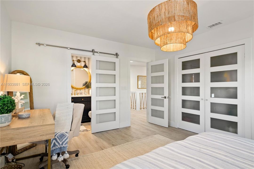 待售: $1,800,000 (3 贝兹, 3 浴室, 1628 平方英尺)