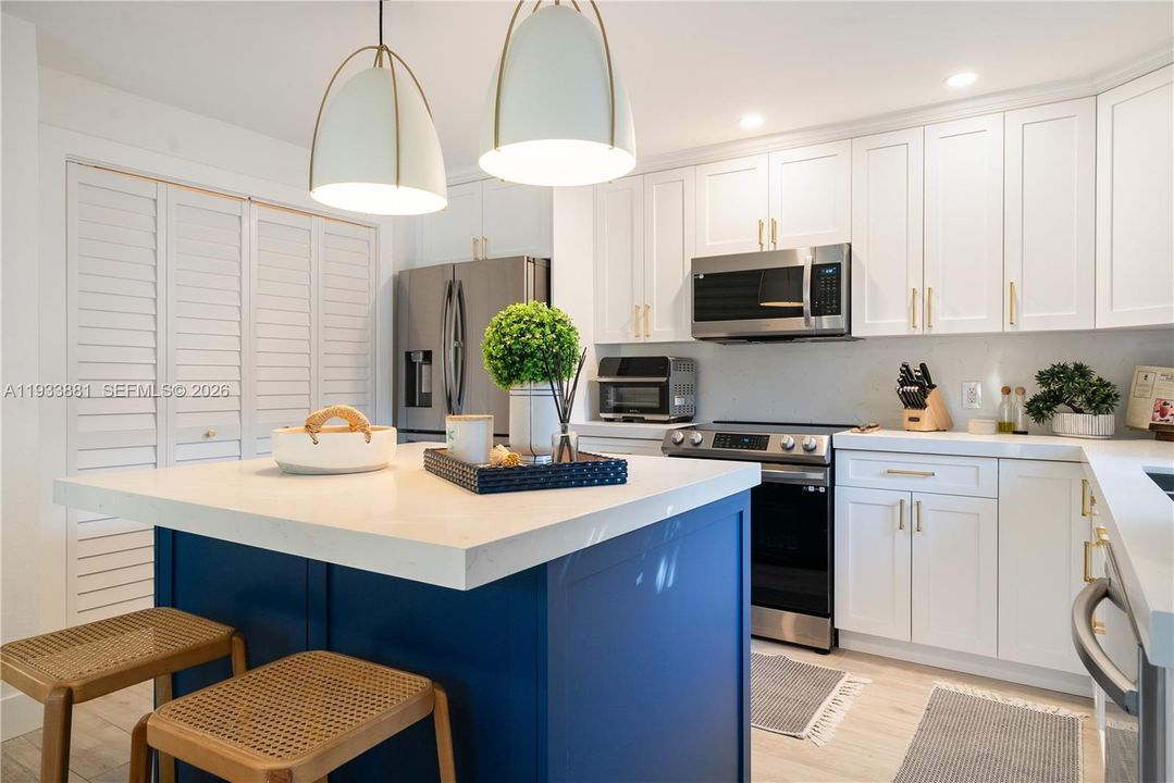 待售: $1,800,000 (3 贝兹, 3 浴室, 1628 平方英尺)