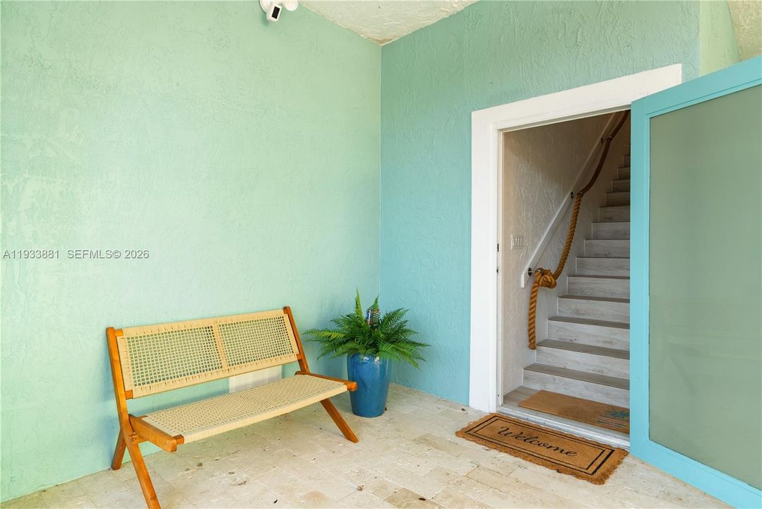 待售: $1,800,000 (3 贝兹, 3 浴室, 1628 平方英尺)