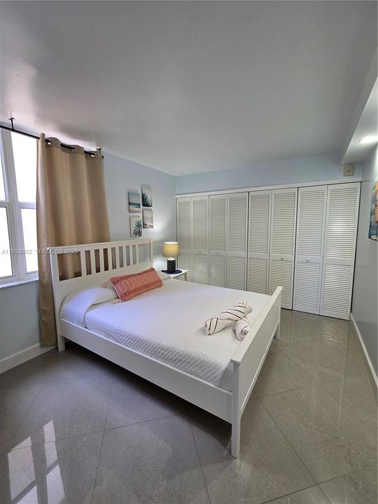 For Rent: $2,500 (2 beds, 1 baths, 794 Square Feet)