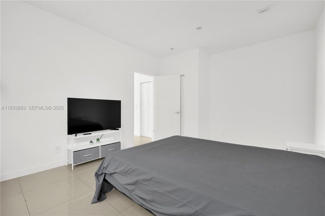 В аренду: $1,950 (1 спален, 1 ванн, 565 Квадратных фут)