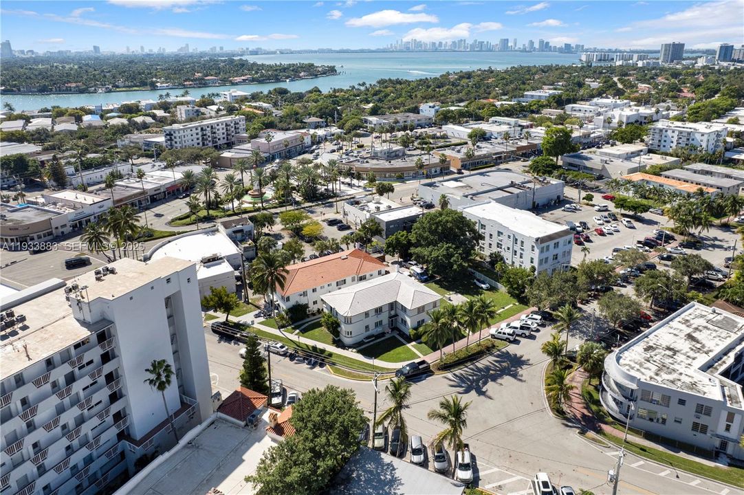 В аренду: $1,950 (1 спален, 1 ванн, 565 Квадратных фут)