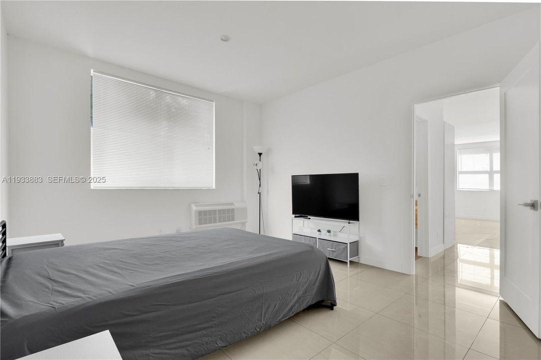 В аренду: $1,950 (1 спален, 1 ванн, 565 Квадратных фут)