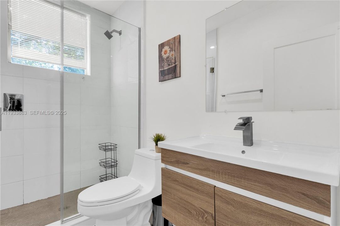 В аренду: $1,950 (1 спален, 1 ванн, 565 Квадратных фут)