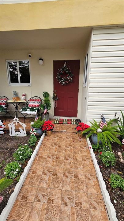 For Sale: $319,000 (3 beds, 2 baths, 1330 Square Feet)