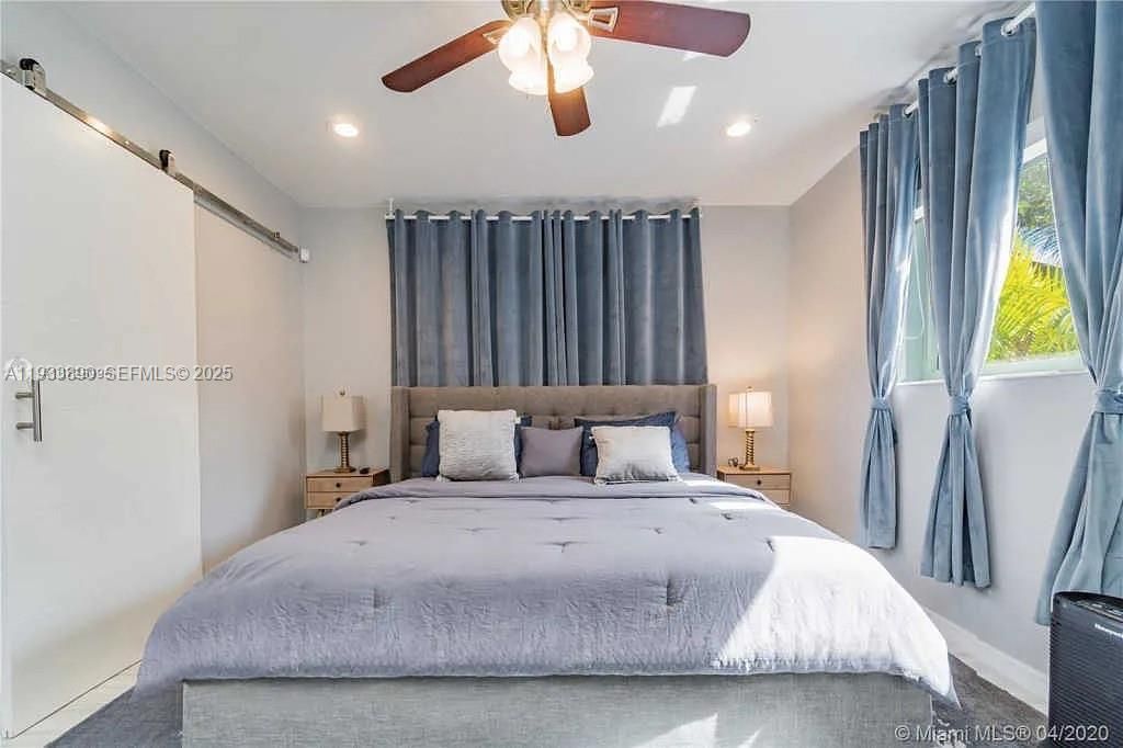 For Rent: $5,990 (3 beds, 2 baths, 1605 Square Feet)