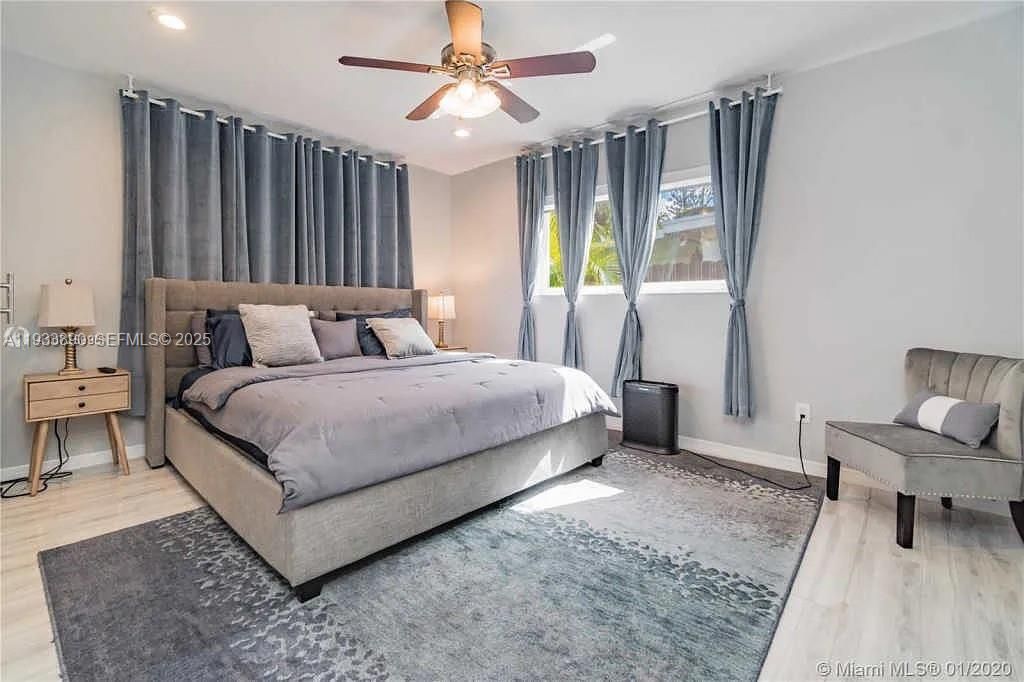 For Rent: $5,990 (3 beds, 2 baths, 1605 Square Feet)