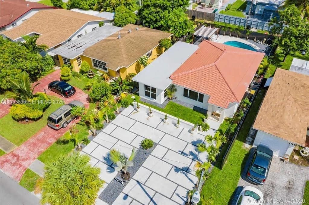 For Rent: $5,990 (3 beds, 2 baths, 1605 Square Feet)