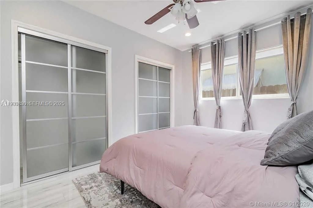 For Rent: $5,990 (3 beds, 2 baths, 1605 Square Feet)