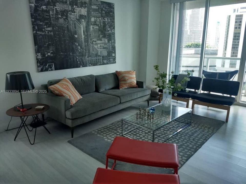 В аренду: $4,490 (2 спален, 2 ванн, 1197 Квадратных фут)