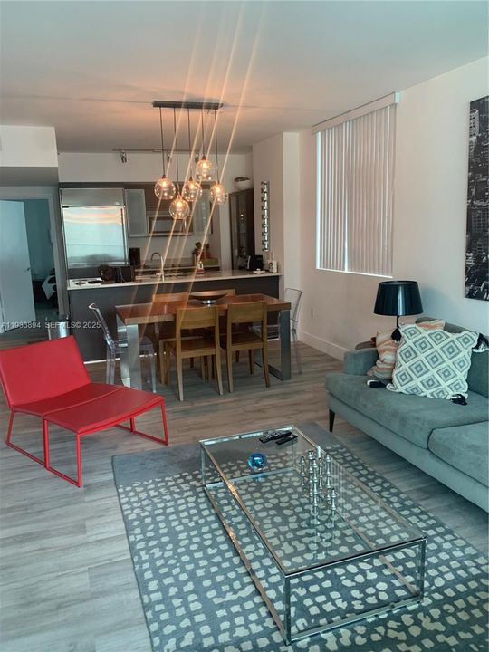 В аренду: $4,490 (2 спален, 2 ванн, 1197 Квадратных фут)