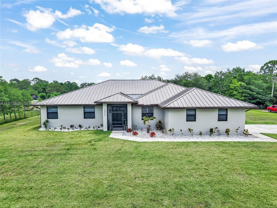 En Venta: $1,299,995 (5 camas, 3 baños, 2766 Pies cuadrados)