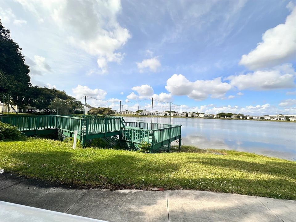 В аренду: $1,694 (1 спален, 1 ванн, 872 Квадратных фут)