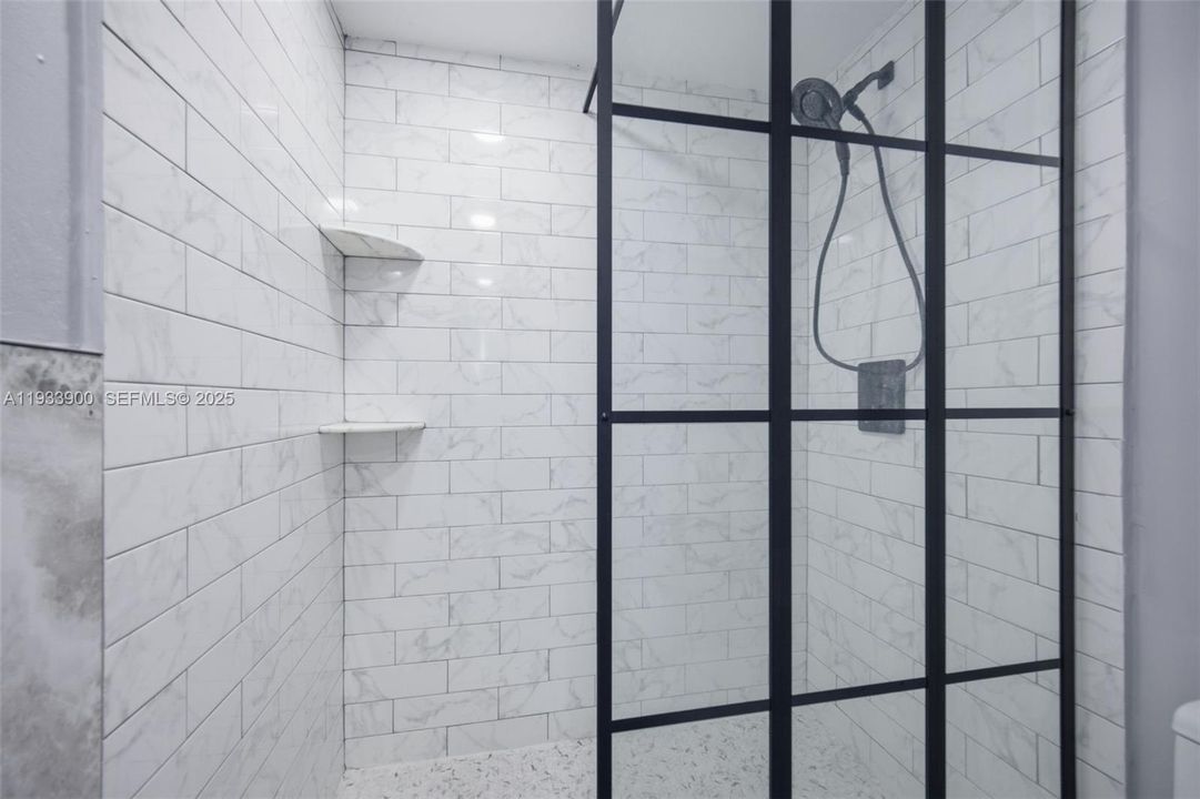 For Sale: $269,000 (2 beds, 2 baths, 1132 Square Feet)