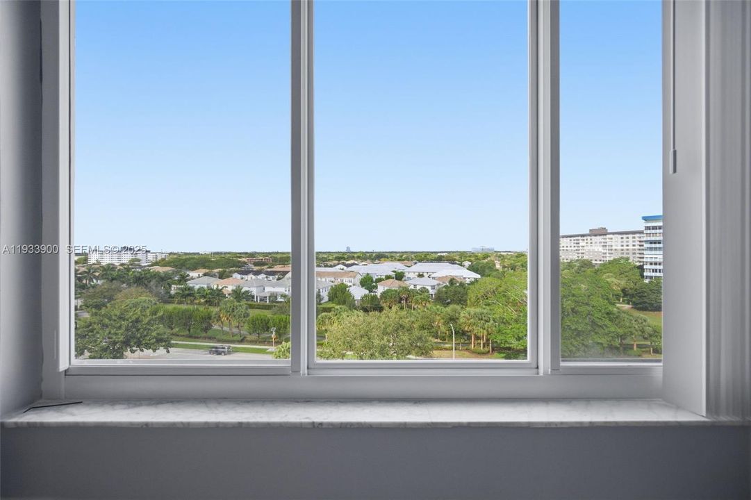 For Sale: $269,000 (2 beds, 2 baths, 1132 Square Feet)