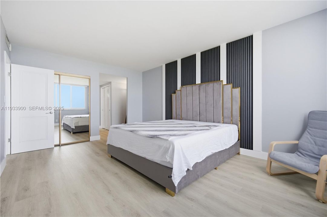 For Sale: $269,000 (2 beds, 2 baths, 1132 Square Feet)