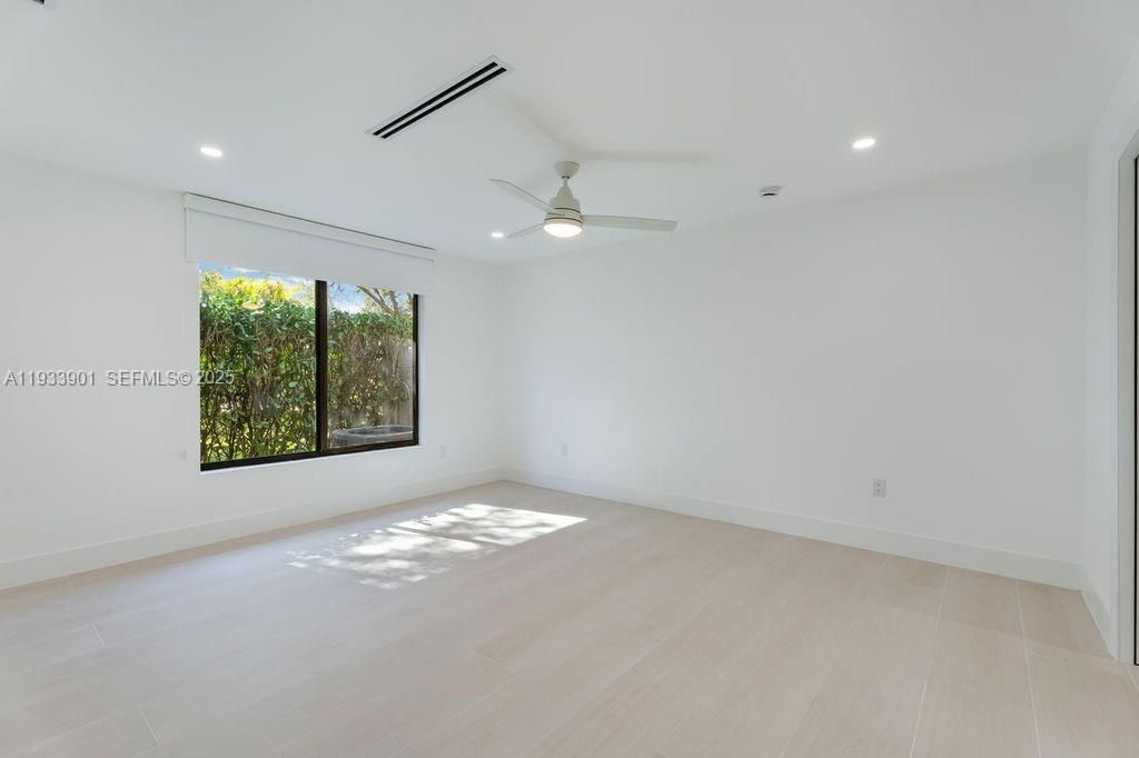 En Renta: $4,000 (3 camas, 2 baños, 1656 Pies cuadrados)