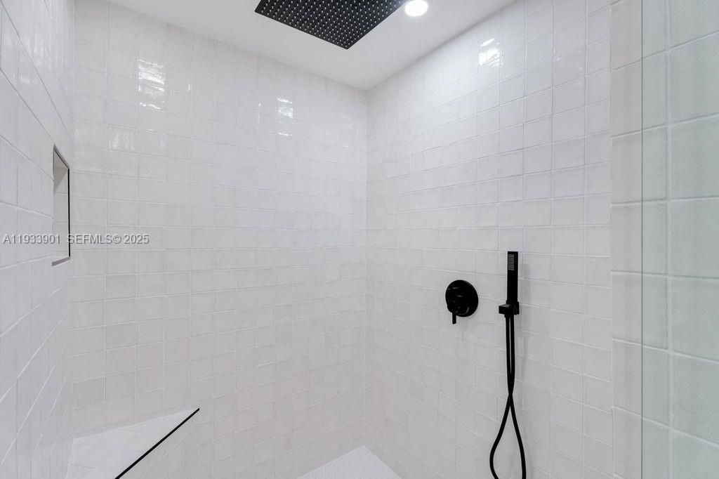 En Renta: $4,000 (3 camas, 2 baños, 1656 Pies cuadrados)