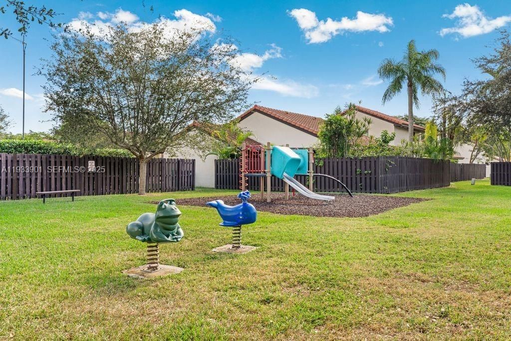 En Renta: $4,000 (3 camas, 2 baños, 1656 Pies cuadrados)