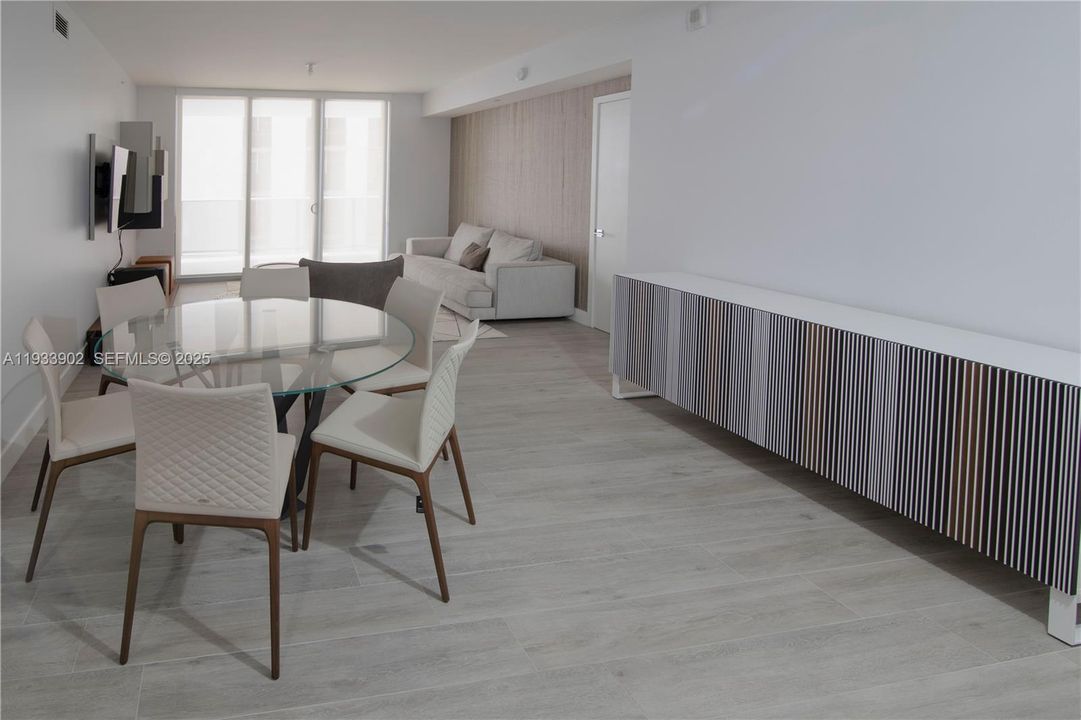 For Rent: $7,500 (3 beds, 3 baths, 1592 Square Feet)