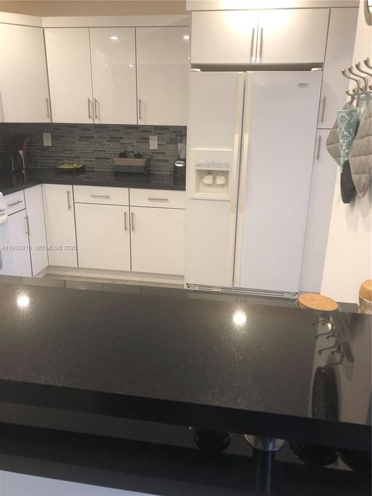 出租: $3,590 (2 贝兹, 2 浴室, 1312 平方英尺)