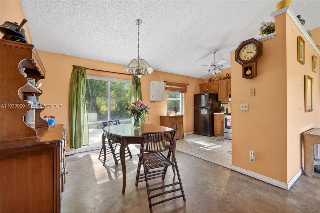 На продажу: $669,500 (3 спален, 2 ванн, 1805 Квадратных фут)