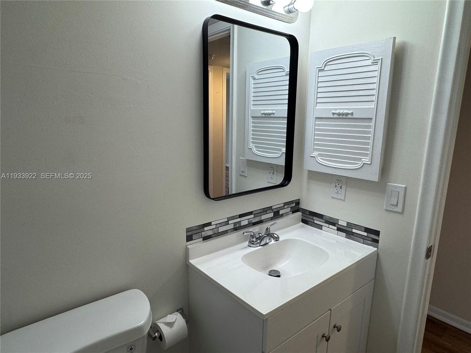 В аренду: $1,775 (2 спален, 1 ванн, 953 Квадратных фут)