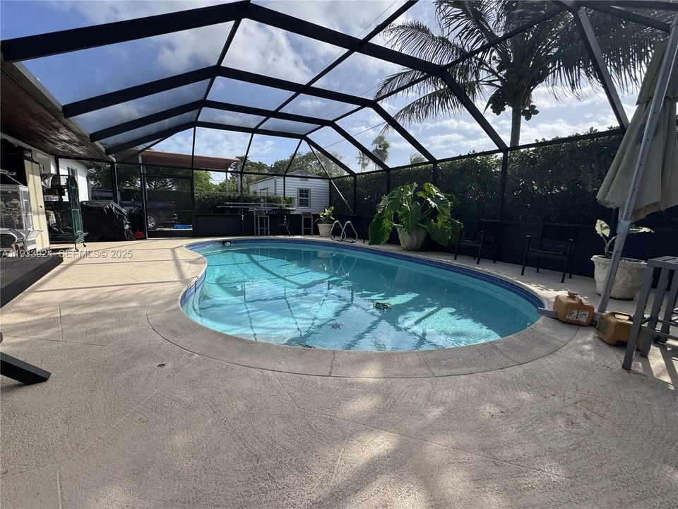 For Sale: $810,000 (3 beds, 2 baths, 1660 Square Feet)