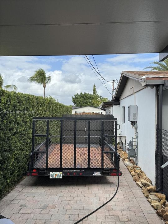 For Sale: $810,000 (3 beds, 2 baths, 1660 Square Feet)