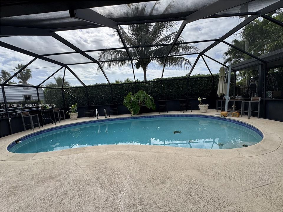 For Sale: $810,000 (3 beds, 2 baths, 1660 Square Feet)