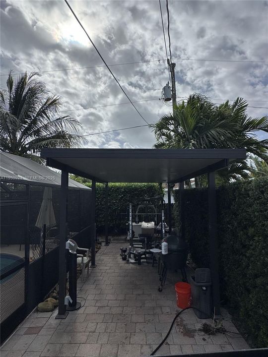 For Sale: $810,000 (3 beds, 2 baths, 1660 Square Feet)