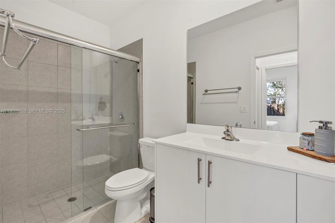 For Sale: $615,000 (4 beds, 3 baths, 1853 Square Feet)