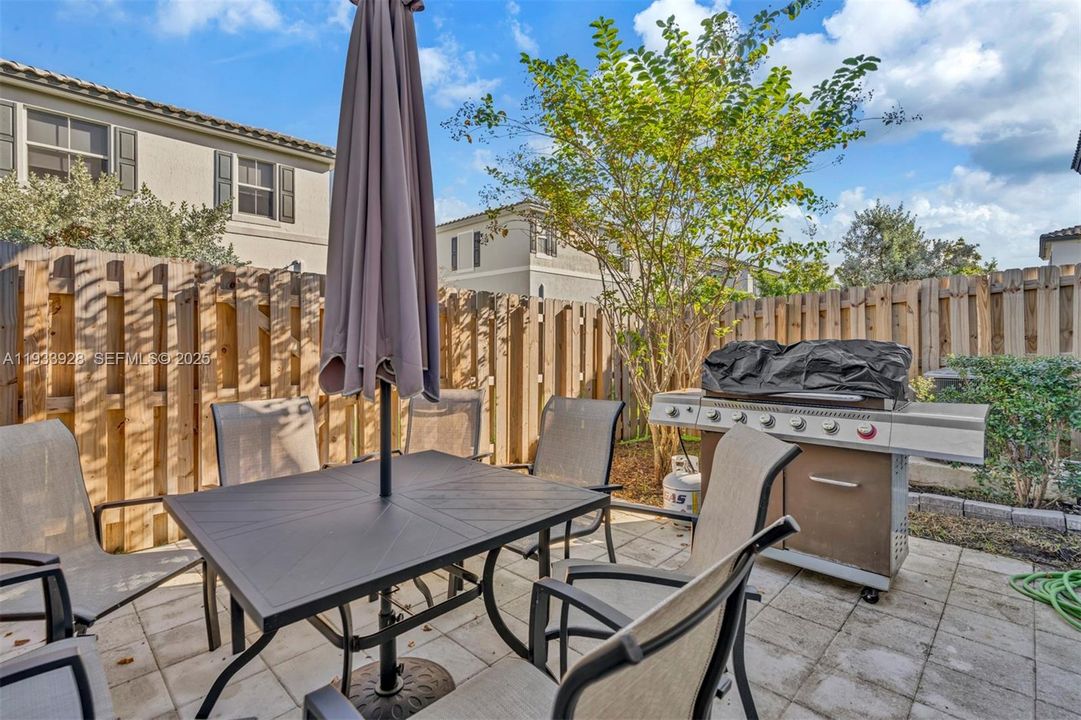 For Sale: $615,000 (4 beds, 3 baths, 1853 Square Feet)