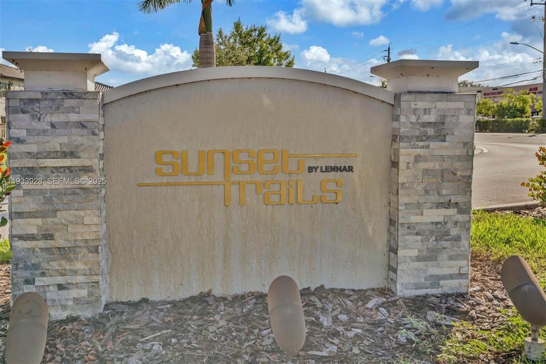 For Sale: $615,000 (4 beds, 3 baths, 1853 Square Feet)