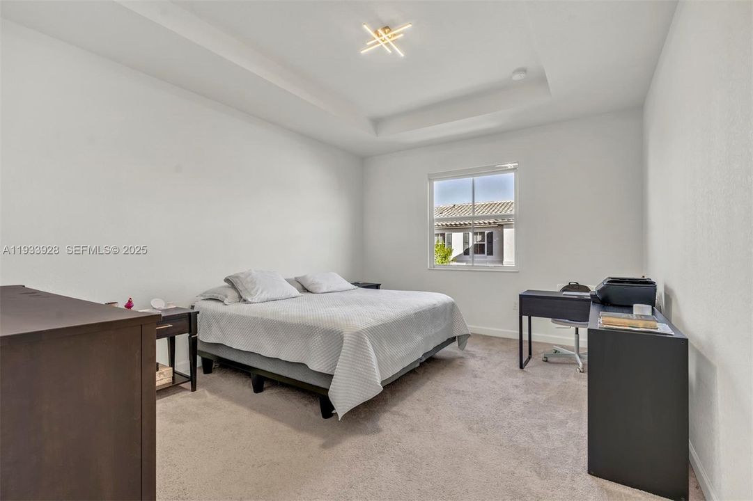 For Sale: $615,000 (4 beds, 3 baths, 1853 Square Feet)