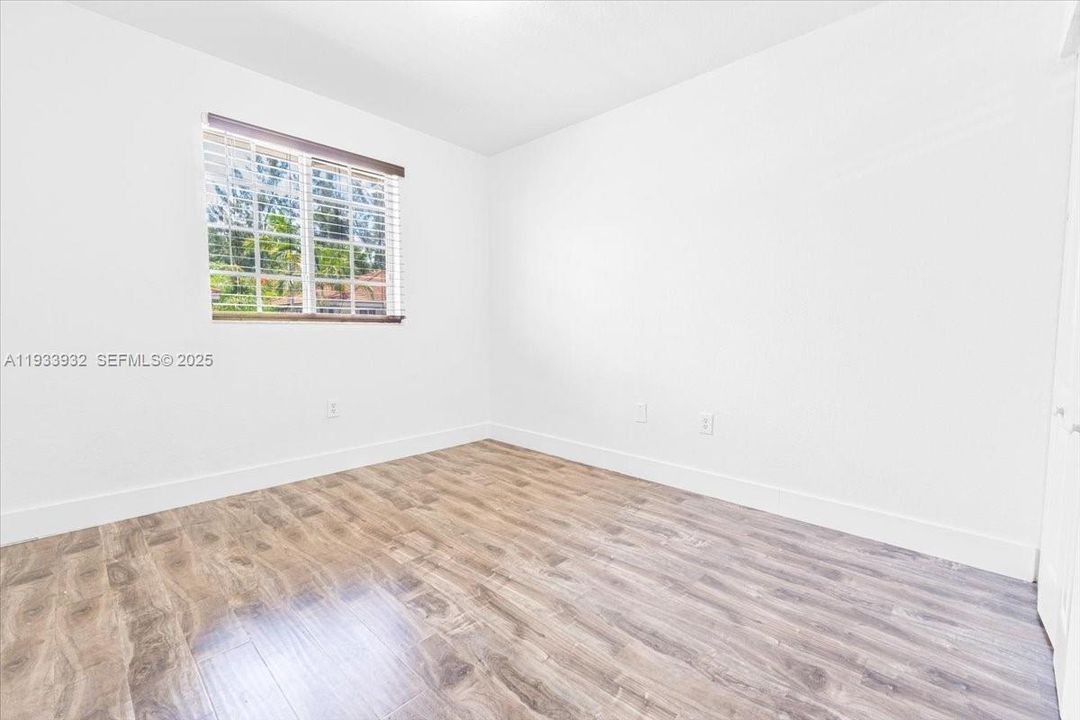 En Venta: $419,900 (4 camas, 3 baños, 1723 Pies cuadrados)