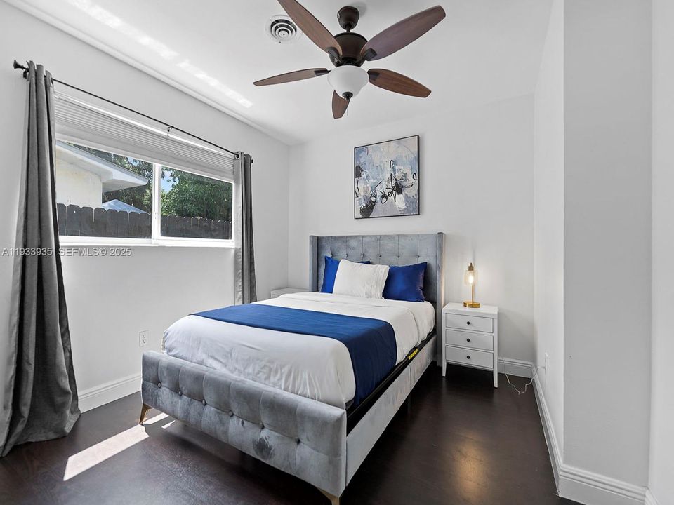 For Rent: $4,500 (4 beds, 2 baths, 1523 Square Feet)