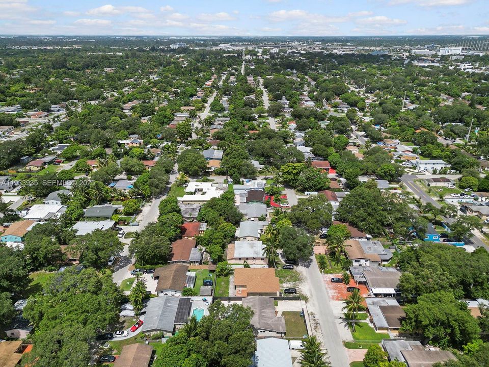 For Rent: $4,500 (4 beds, 2 baths, 1523 Square Feet)