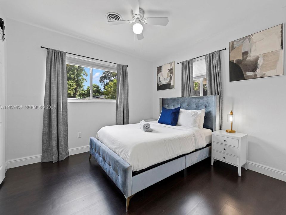 For Rent: $4,500 (4 beds, 2 baths, 1523 Square Feet)