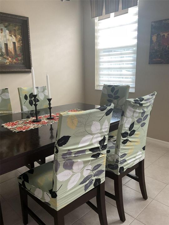 For Sale: $324,900 (3 beds, 2 baths, 1663 Square Feet)