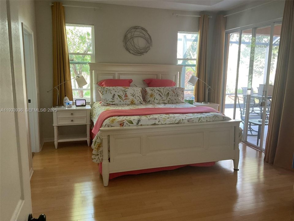 For Sale: $324,900 (3 beds, 2 baths, 1663 Square Feet)