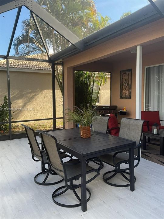 For Sale: $324,900 (3 beds, 2 baths, 1663 Square Feet)