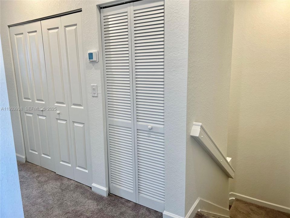 出租: $3,275 (3 贝兹, 2 浴室, 1695 平方英尺)