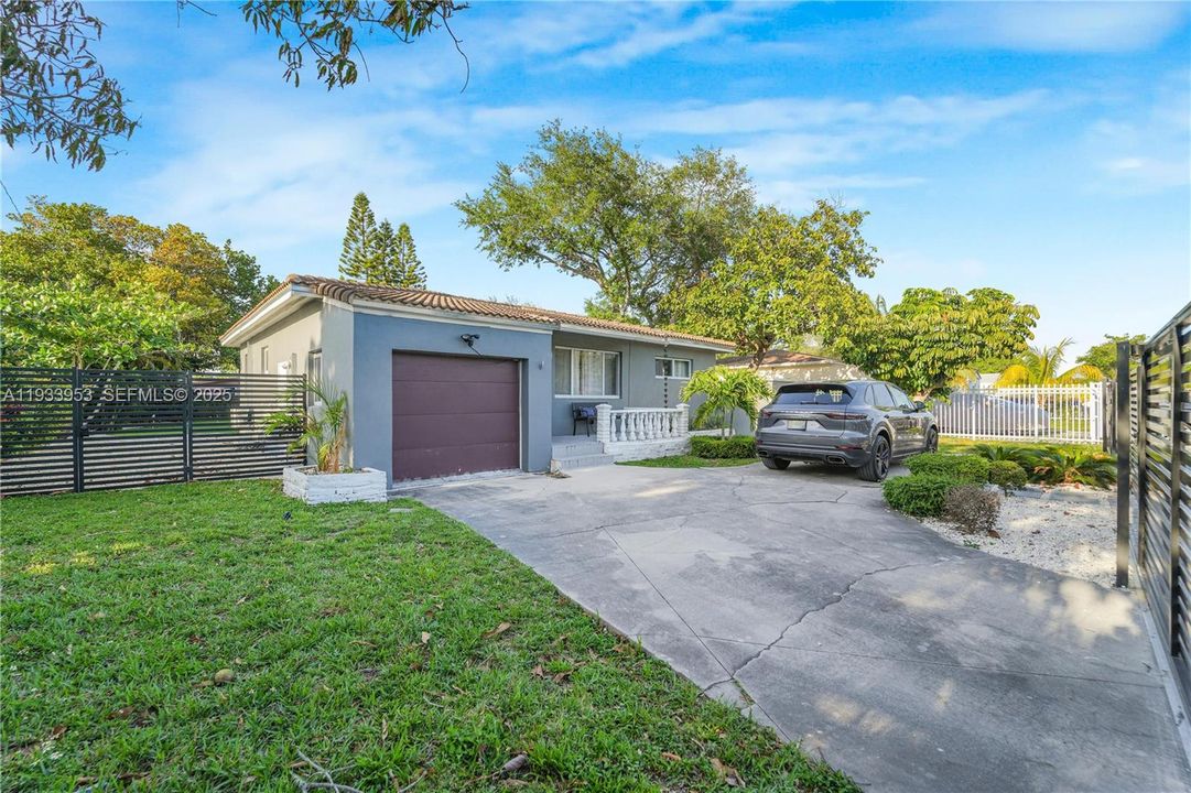 На продажу: $995,000 (3 спален, 2 ванн, 1320 Квадратных фут)