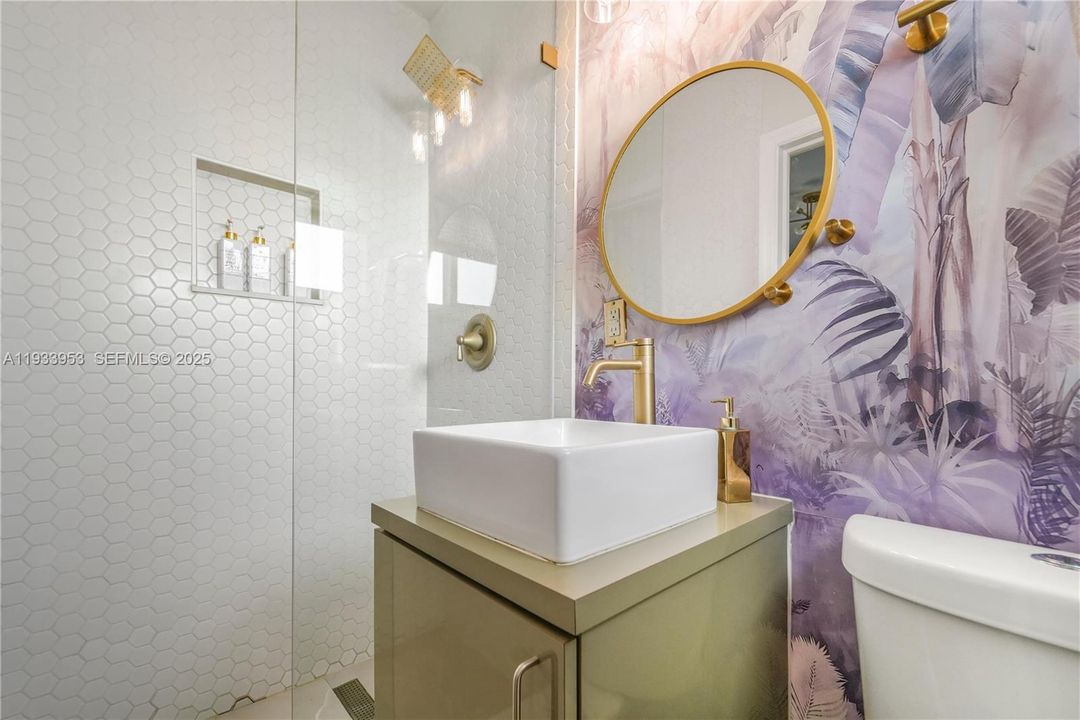 На продажу: $995,000 (3 спален, 2 ванн, 1320 Квадратных фут)