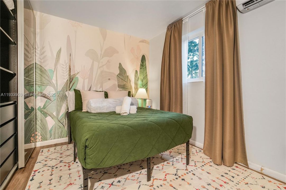 На продажу: $995,000 (3 спален, 2 ванн, 1320 Квадратных фут)