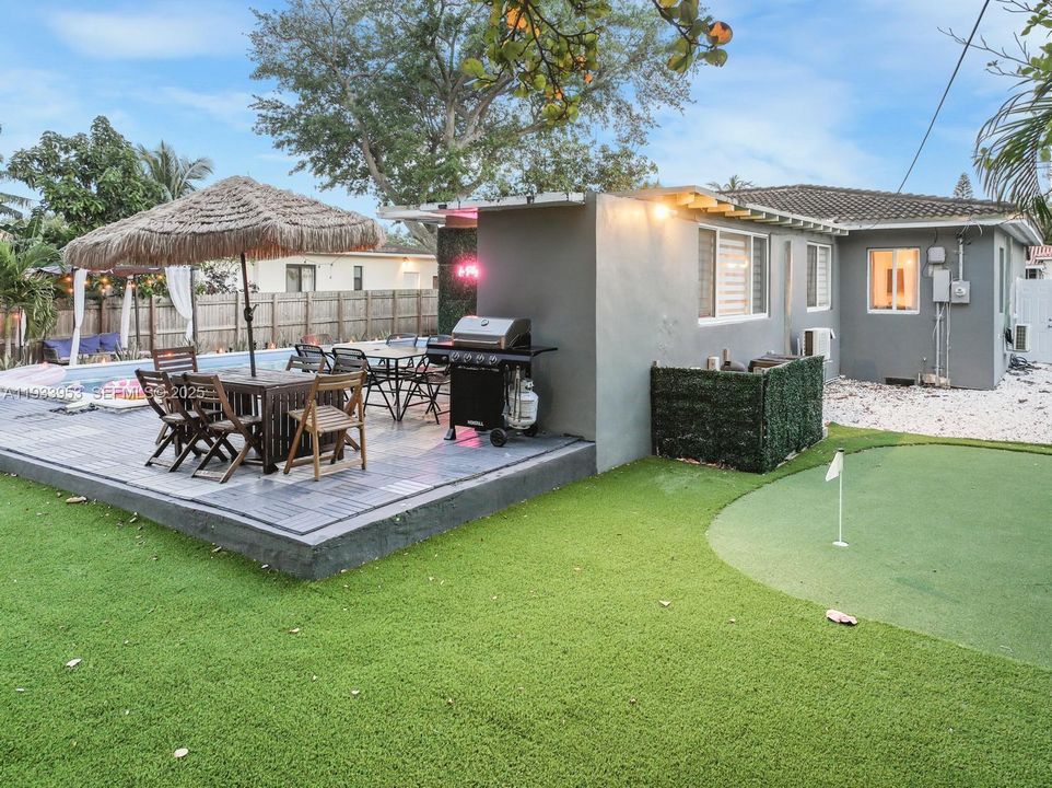 На продажу: $995,000 (3 спален, 2 ванн, 1320 Квадратных фут)